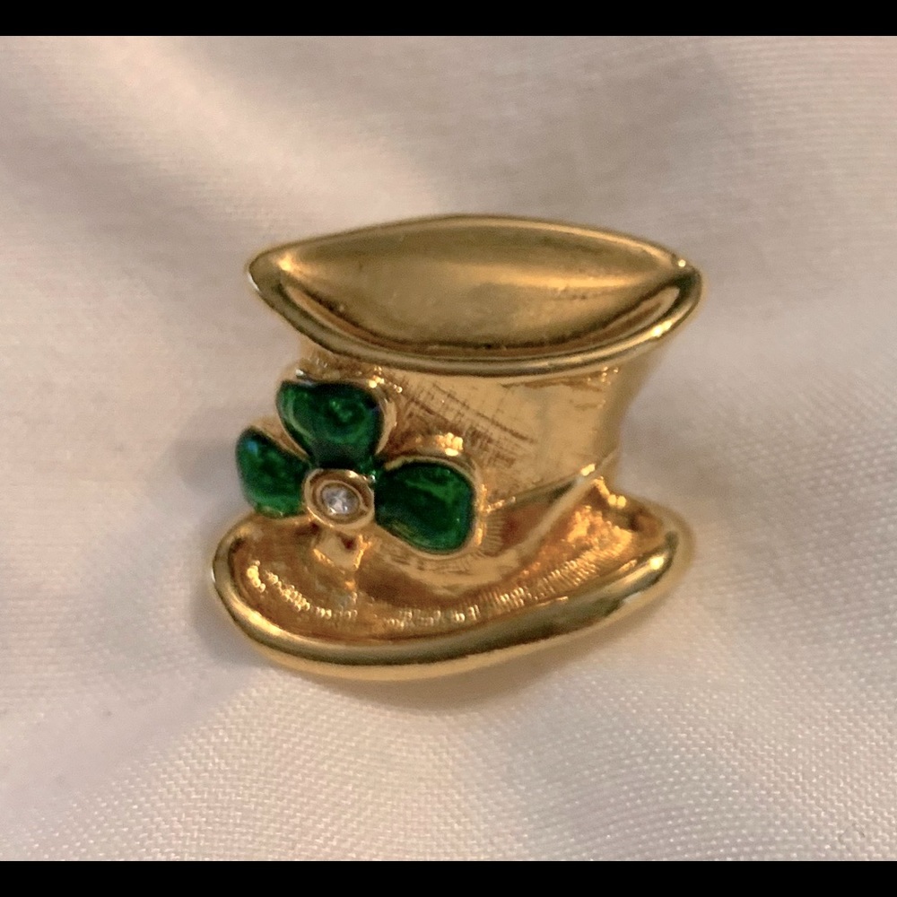 Vintage leprechaun hat St. Patrick’s Day pin
